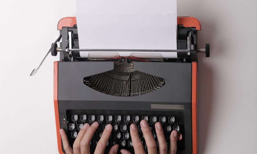 Jak pisać dialogi w opowiadaniach?